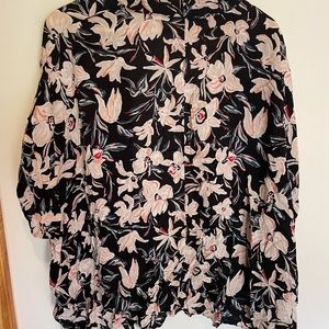 Aritizia cover up tropical print. Brand talula